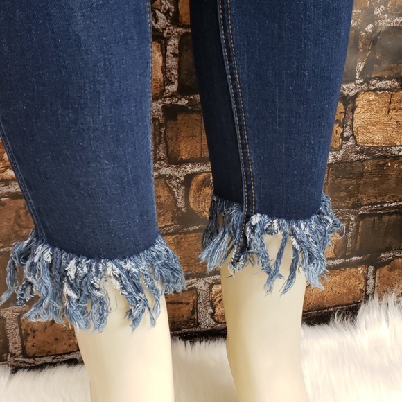 Distressed Jeans - Picture 4 of 8